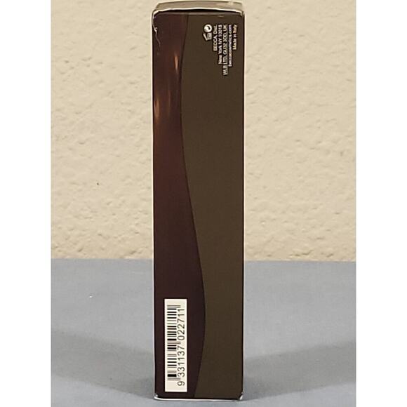 Becca Ultimate Coverage 24 Hour Foundation - Chestnut - Picture 8 of 11